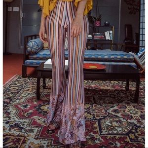 Novella Royale the Janis bells